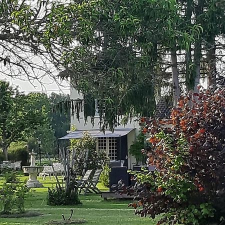 B&B Le Savoir Vivre Bonnes  Exterior foto